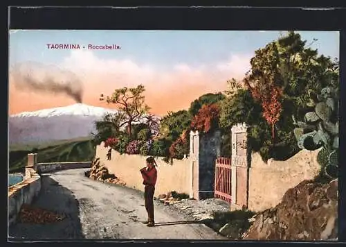 AK Taormina, Flöte spielender Junge auf der Roccabella, Ätna