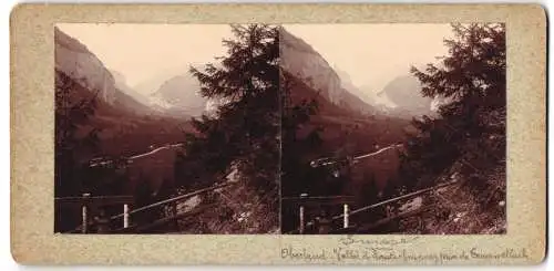 Stereo-Fotografie unbekannter Fotograf, Ansicht Lauterbrunnen, Blick in das Lauterbrunnental, Gummelbach