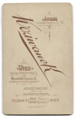 Fotografie Krziwanek, Wien, Hofstallstr. 5, Bürgerlicher Herr mit Vollbart