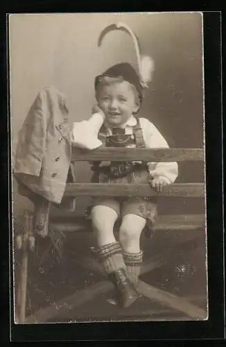 AK Junge in Tracht