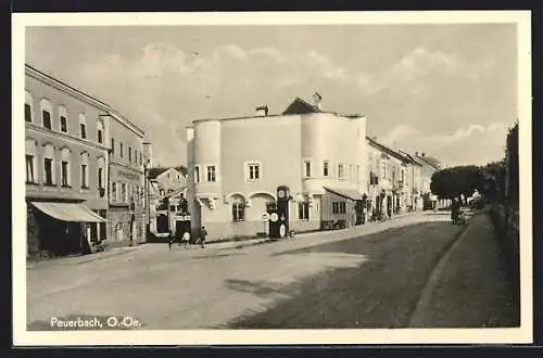 AK Peuerbach /O.-Oe., Strassenpartie mit Geschäften