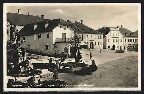 AK Waizenkirchen /Ob.-Oestr., Kriegerdenkmal mit Landwirtschaftsschule