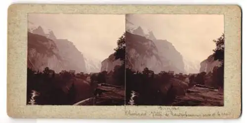 Stereo-Fotografie unbekannter Fotograf, Ansicht Lauterbrunnen, Ortsansicht mit Staubbachfall