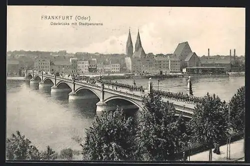 AK Frankfurt / Oder, Oderbrücke mit Stadtpanorama