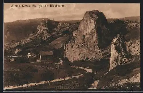 AK Blaubeuren, S`leit a Klötzle Blei glei, Ortspartie mit Felsen