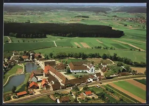 AK Heiligkreuztal b. Riedlingen, Ortsansicht mit ehemal. Zisterzienserinnenkloster vom Flugzeug aus