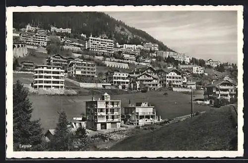 AK Leysin, Ortspartie vor einem Berghang