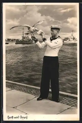 AK Matrose der Kriegsmarine mit Brief & Möwe