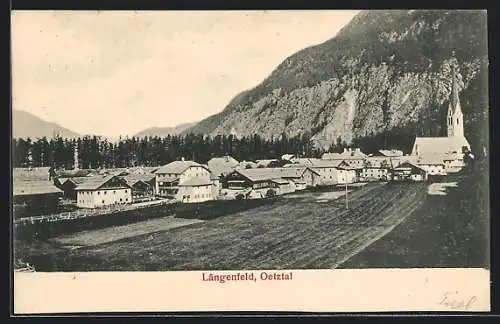 AK Längenfeld /Oetztal, Teilansicht mit Kirche