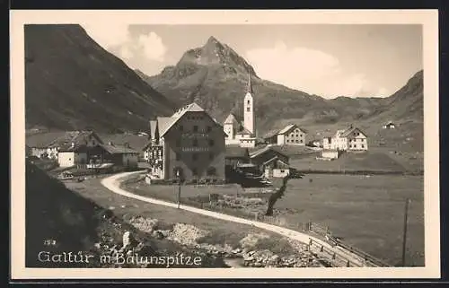 AK Galtür, Weg zum Hotel Alpenhaus Fluchthorn mit Balunspitze