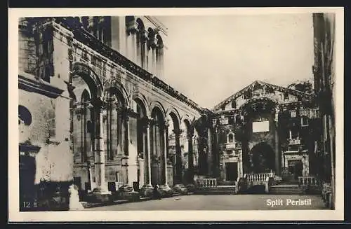 AK Split, Peristil