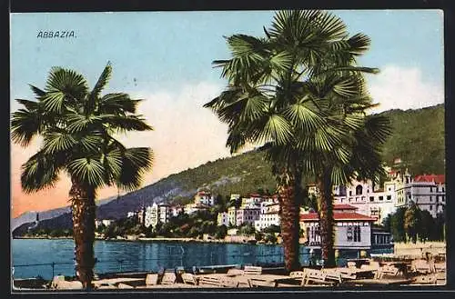 AK Abbazia, Palmen an einem Café mit Blick auf Stadt