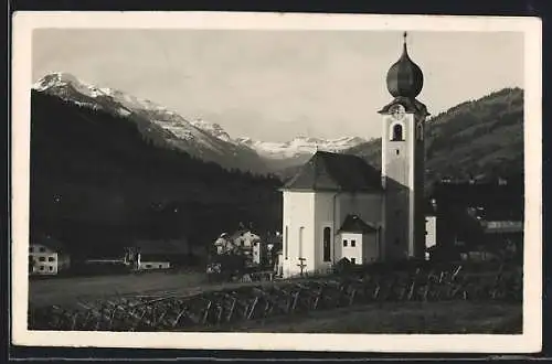 AK Saalbach, Ortspartie mit Kirche und Penhab