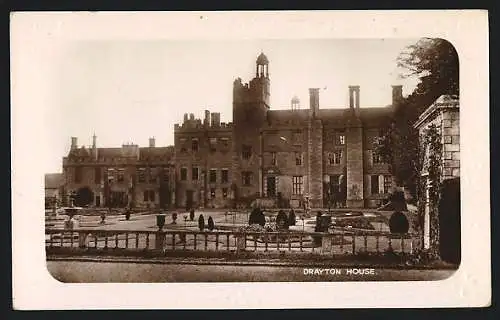 AK Drayton, Drayton House