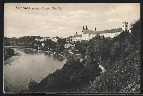AK Lambach a. d. Traun, Uferpanorama mit Schloss
