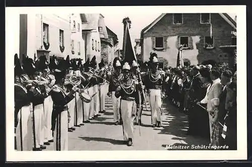 AK Metnitz, Parade der Metnitzer Schützengarde im Ort