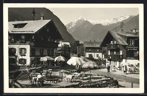 AK Kaprun, Gasthäuser Demel mit Blick auf Kitzsteinhorn