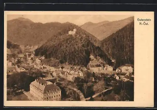 AK Gutenstein, Ortsansicht mit Blick auf Wälder und Burg