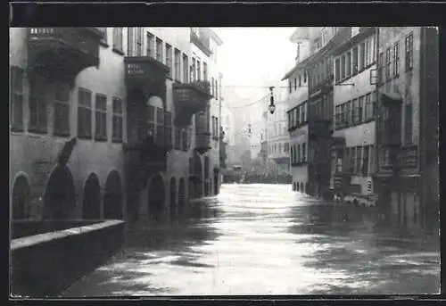 AK Nürnberg, Hochwasser-Katastrophe 1909, Karlstrasse mit Geschäften