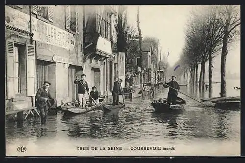 AK Courbevoie, Crue de la Seine, Boote in einer vom Hochwasser überfluteten Strasse