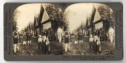 Stereo-Fotografie Keystone View Co., Meadville, Interesting Peasant Types in the Street of a Rural Village, Russen