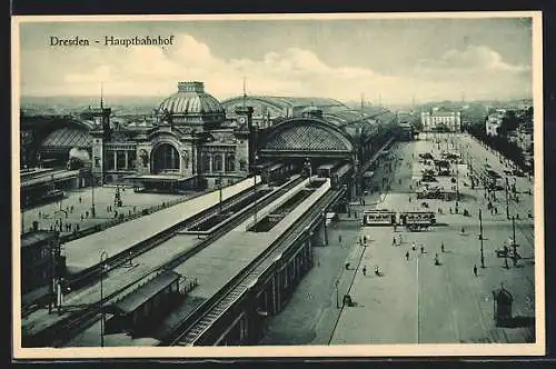 AK Dresden, Hauptbahnhof mit Strasse aus der Vogelschau