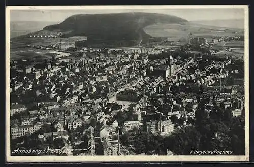 AK Annaberg /Erzg., Ortsansicht mit Fernblick, Fliegeraufnahme