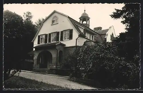 AK Friedrichroda, Villengebäude der Industriegewerkschaft Wismut, von der Strasse gesehen