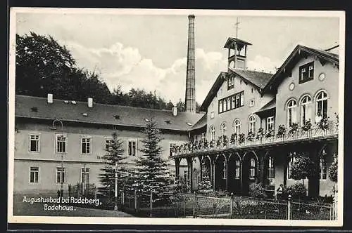 AK Radeberg, Augustusbad, Das Badehaus