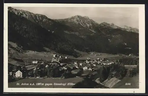 AK St. Anton am Arlberg, Ortspanorama gegen den Stanskogl