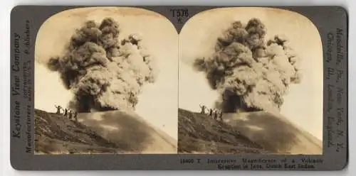 Stereo-Fotografie Keystone View Co., Meadville, Ansicht Java, Impressive Magnificence of a Volcanic Eruption, Vulkan