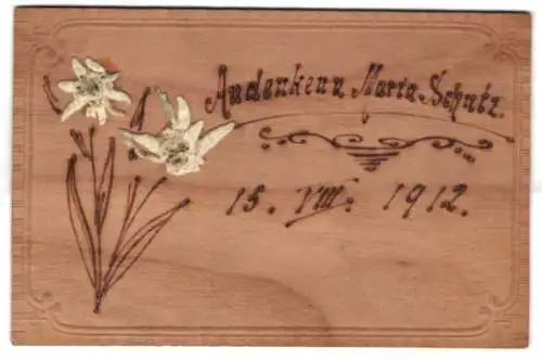 Holz-AK Andenken Maria Schutz 1912, getrocknetes Edelweiss