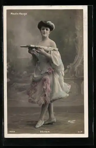 Foto-AK Walery, Paris, Schauspielerin Delysia mit einem Tablett