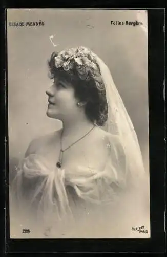 Foto-AK Walery, Paris: Folies Bergère, Elsade Mendès, Darstellerin in einem Hochzeitskleid