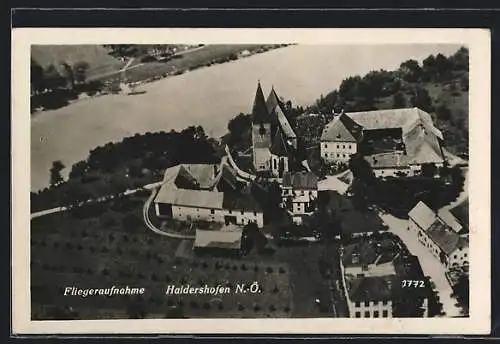AK Haidershofen /N.-Ö., Ortsansicht mit der Kirche, Fliegeraufnahme