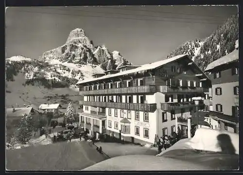 AK Corvara /Val Badia, Hotel Posta Zirm im Schnee, Dolomiten