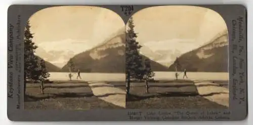 Stereo-Fotografie Keystone View Co., Meadville, Ansicht Alberta, Lake Louise and Mount Victoria in Canada