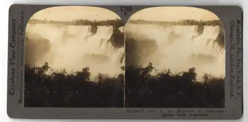 Stereo-Fotografie Keystone View Co., Meadville, Ansicht Misiones, Iguazu Falls, one of Natures Grandest Spectacles