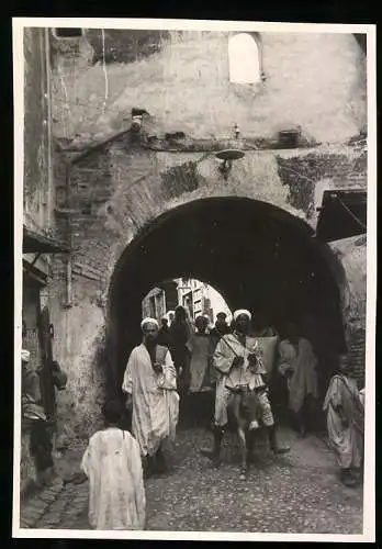 Fotografie Winter, Ansicht Fez - Fes / Marokko, Gasse / Strassenansicht um 1931