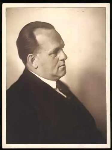 Fotografie Hermann Brühlmeyer, Wien, Portrait Lyriker Anton Wildgans