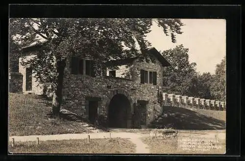 AK Saalburg, Römercastell, Porta Sinistra von innen