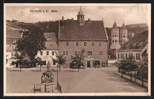 AK Freyburg a. U., Markt mit Hotel zum goldenen Ring und Rathaus