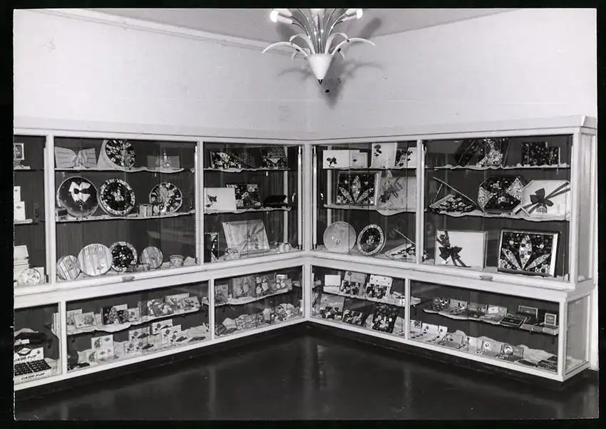 24 Fotografien unbekannter Fotograf, Ansicht Kilchberg, Musterschau, Messestand Schokoladenfabrik Lindt & Sprüngli AG 17