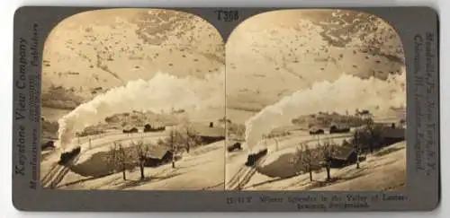 Stereo-Fotografie Keystone View Co., Meadville, Ansicht Lauterbrunnen, dampfende Eisenbahn im verschneiten Ort