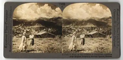 Stereo-Fotografie Keystone View Co., Meadville, Ansicht Sparta, looking over Modern Homes in Ancient Sparta