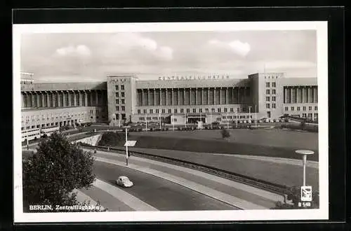 AK Berlin, Zentralflughafen, VW Käfer