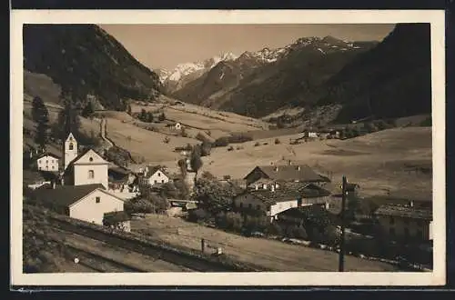 AK St. Jodok a. d. Brennerbahn, Ortspartie mit Kirche