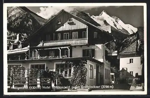 AK Heiligenblut, Hotel Glocknerwirt mit Grossglockner