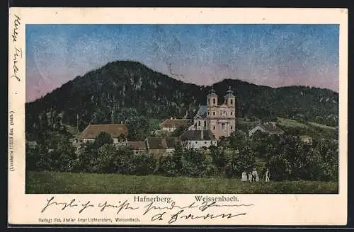 AK Hafnerberg, Weissenbach, Ortsansicht gegen bewaldete Hügel