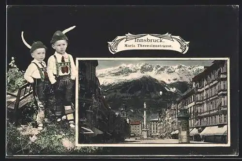 AK Innsbruck, Maria Theresienstrasse mit Litfasssäule, Knaben in Lederhosen